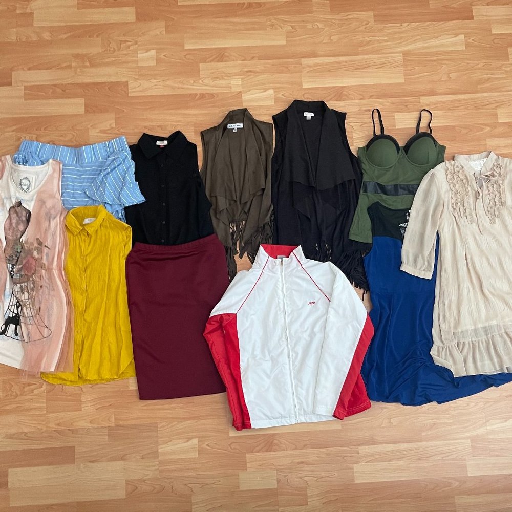 Women's apparel bundle - size small/medium